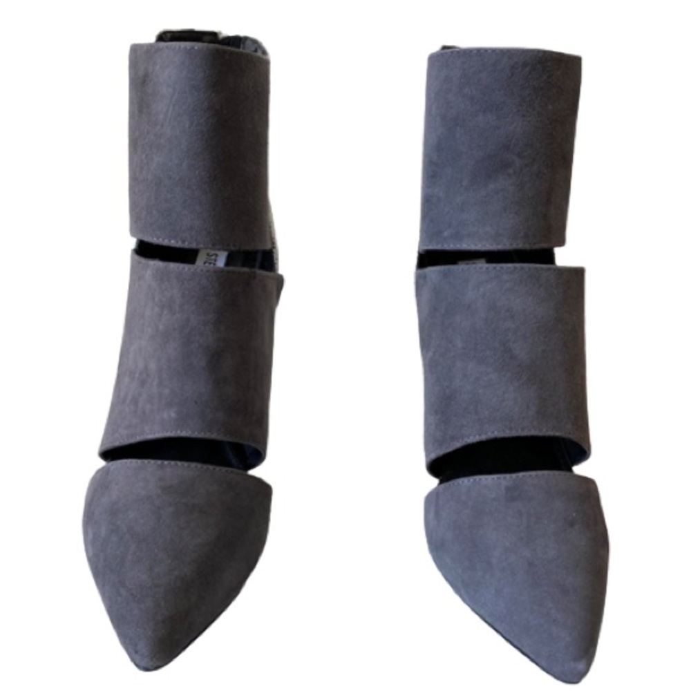 Steve Madden Cut Out Gray Booties